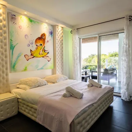 Reninca - Cote D'azur Villa *