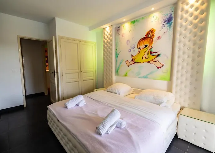 Reninca - Cote D'azur Villa *