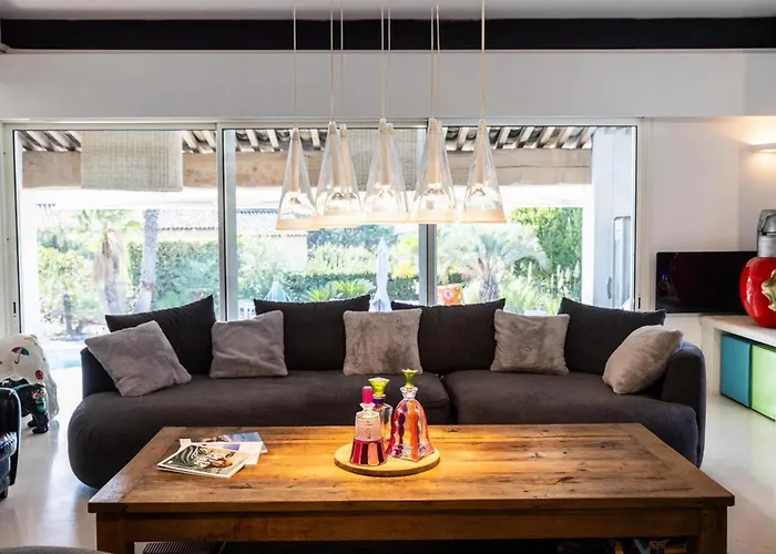 Reninca - Cote D'azur Villa *